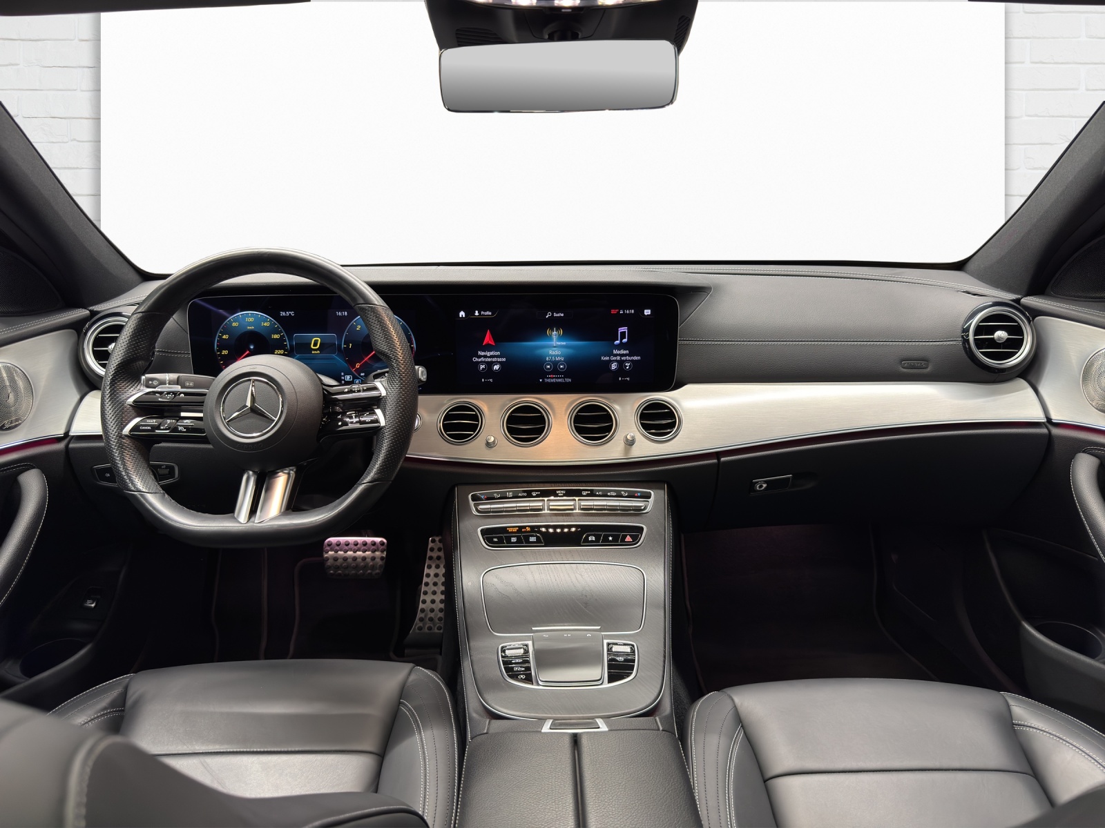 MERCEDES-BENZ E 220 d AMG Line 4Matic-image-7