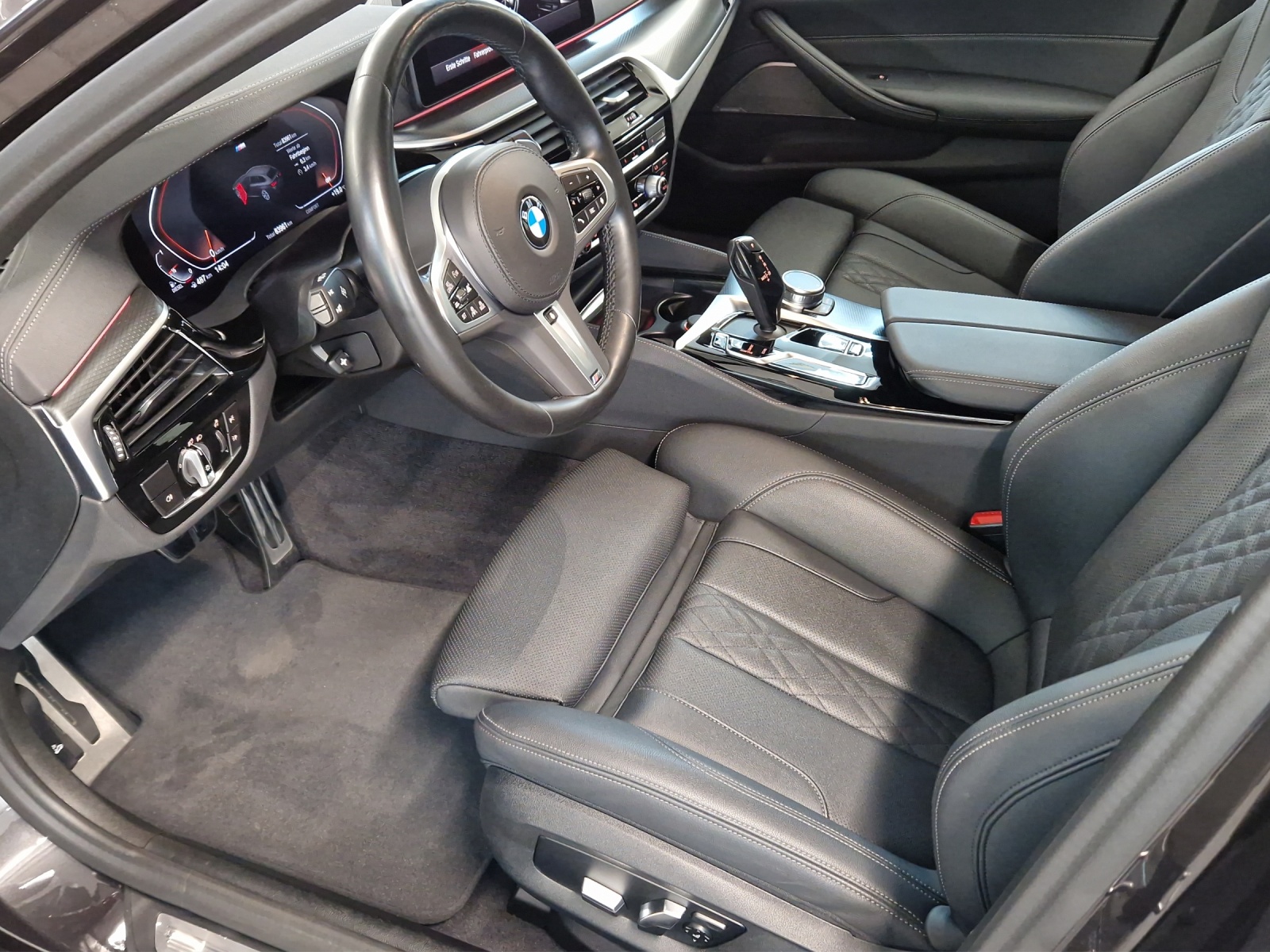 BMW 520d xDrive M Sport-image-14