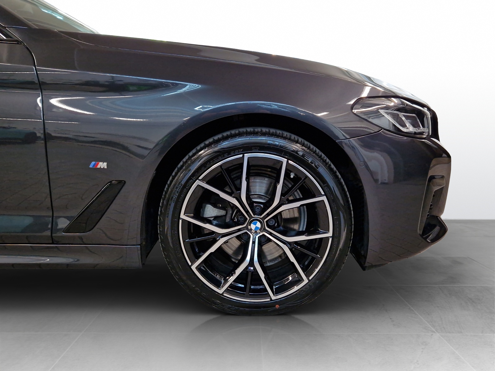 BMW 520d xDrive M Sport-image-8