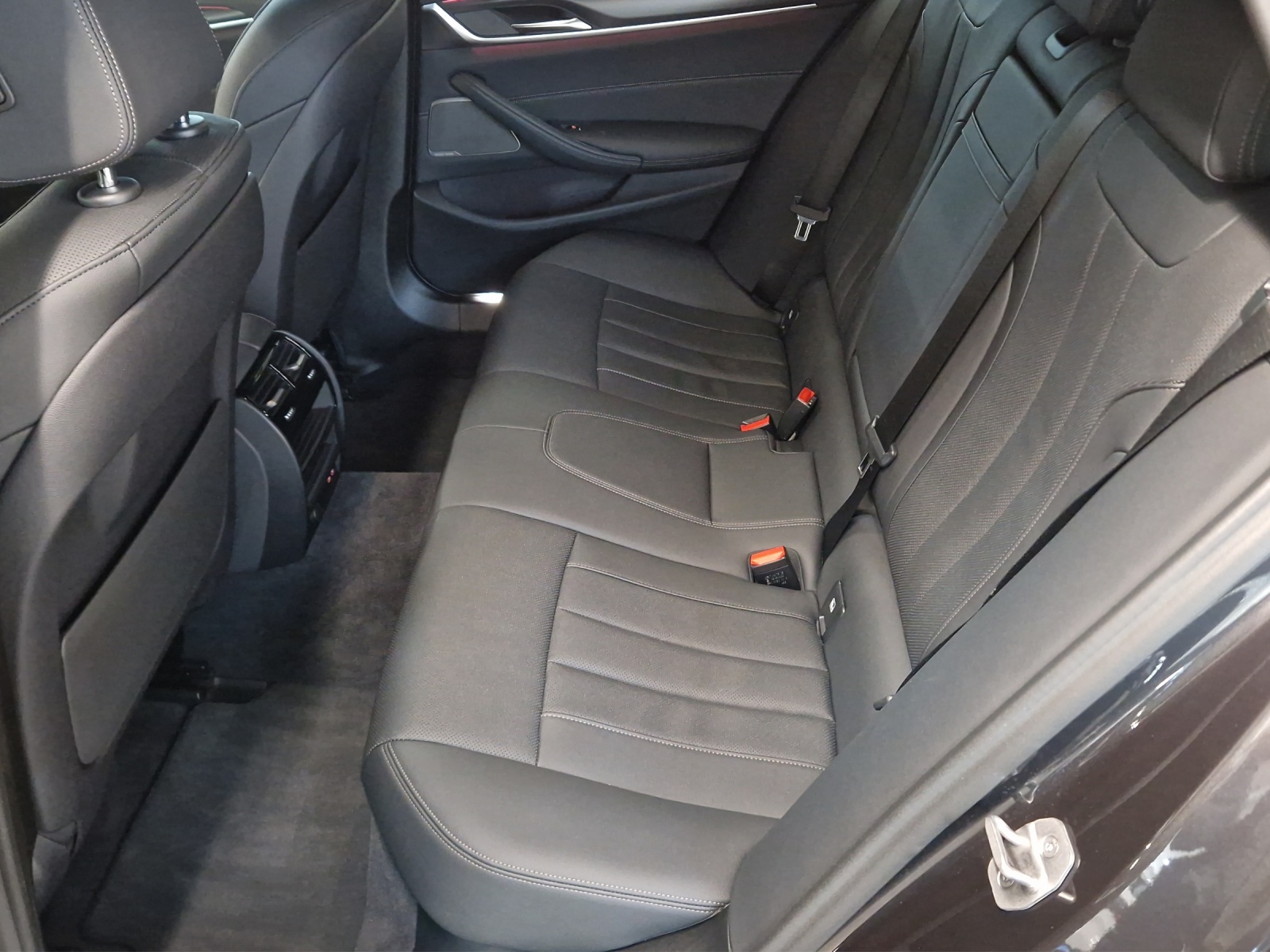 BMW 520d xDrive M Sport-image-23
