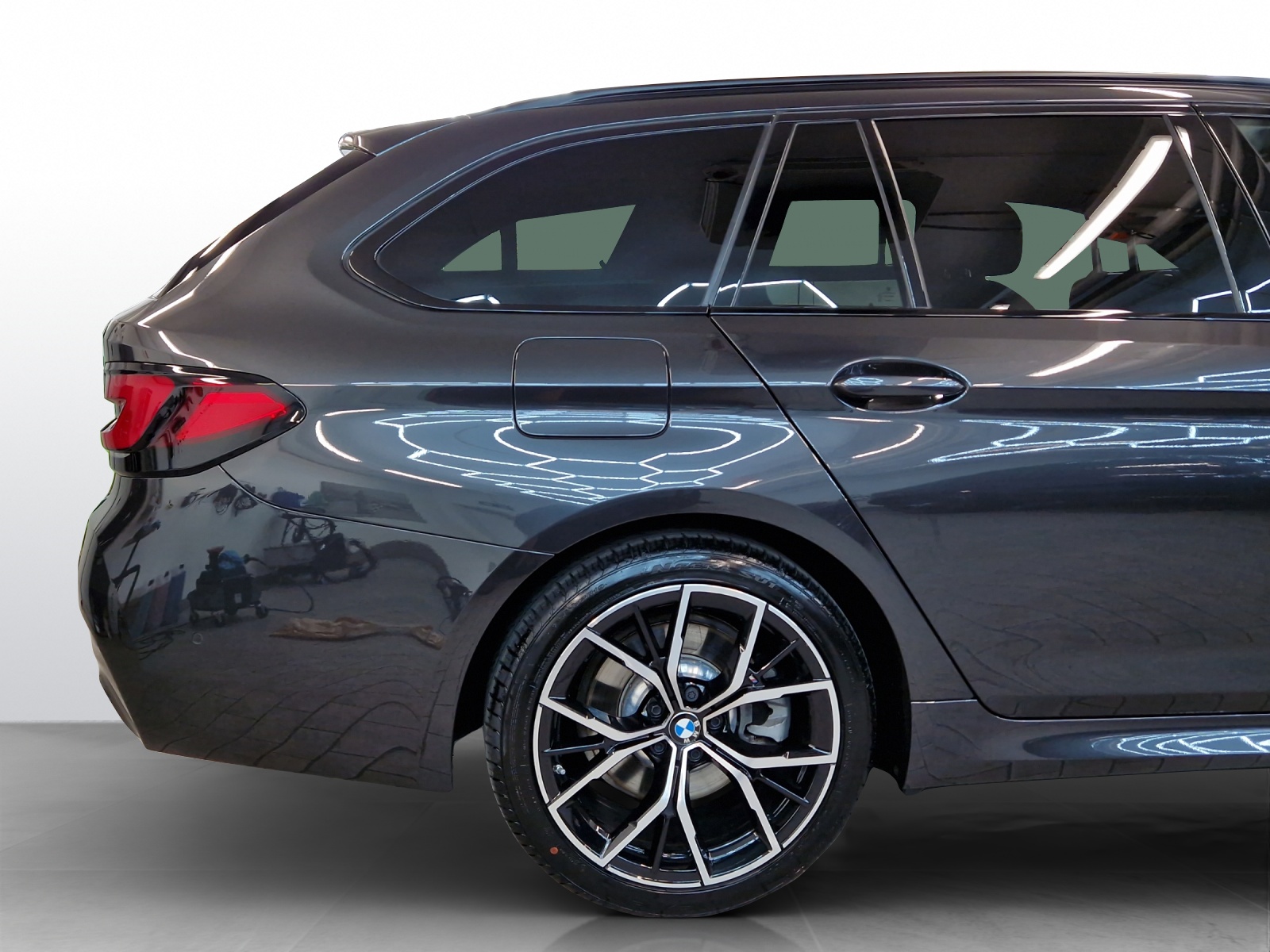 BMW 520d xDrive M Sport-image-7