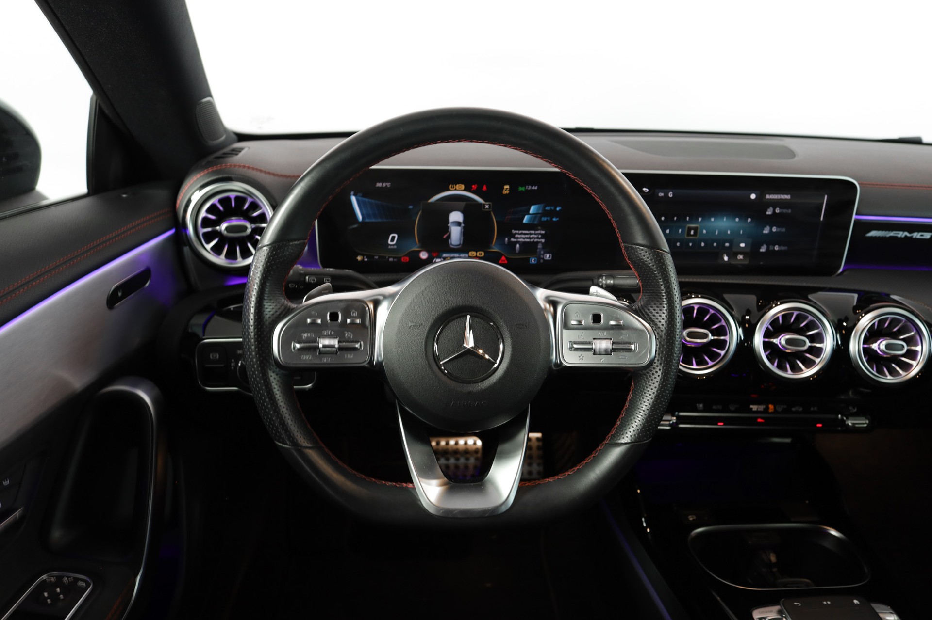 MERCEDES-BENZ CLA Shooting Brake 35 AMG 4Matic 7G-DCT-image-10