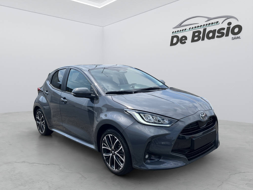 TOYOTA Yaris 1.5 VVT-i HSD Trend-image-0