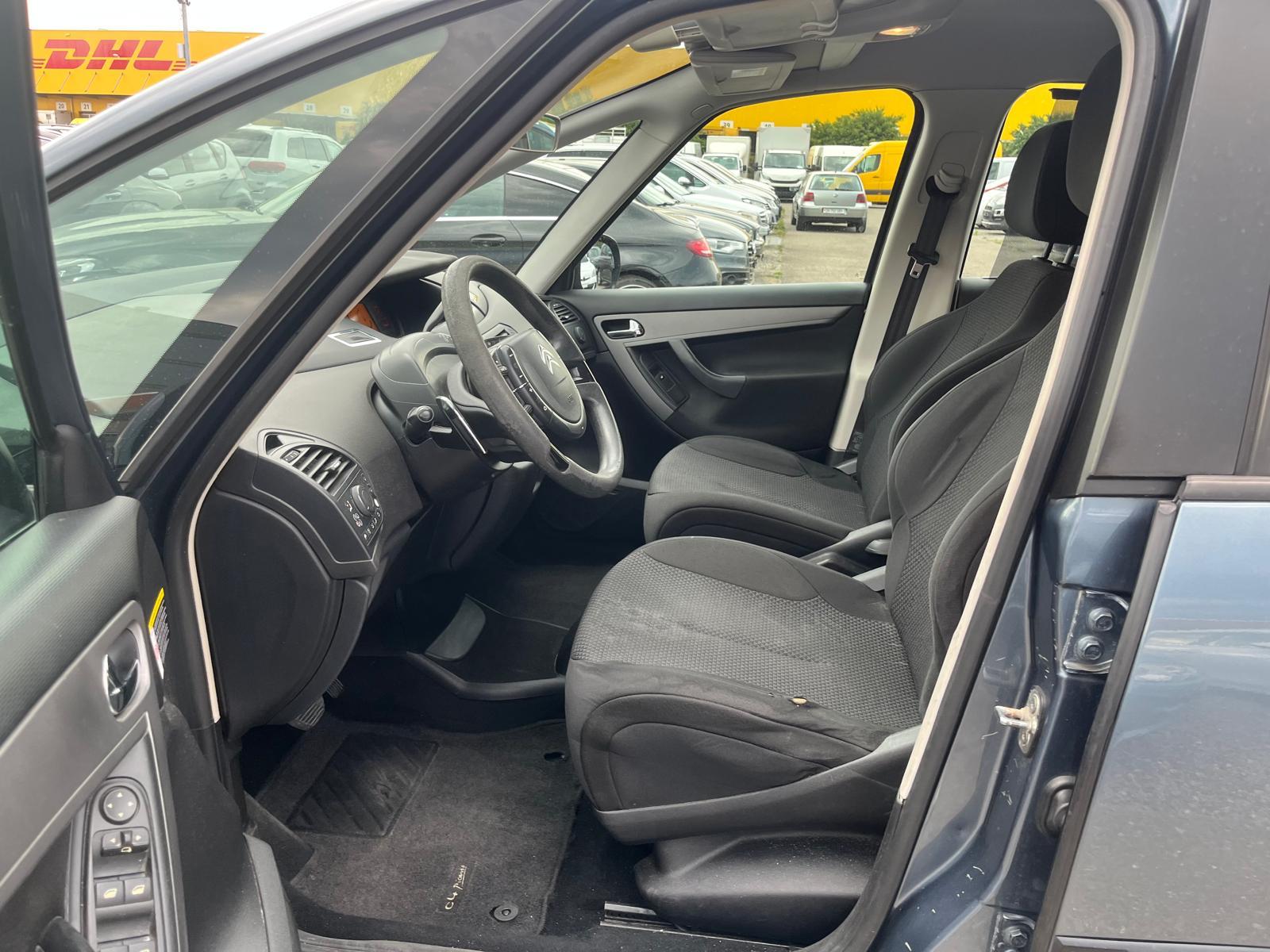 CITROEN C4 Picasso 1.6 HDi Seduction EGS-image-7