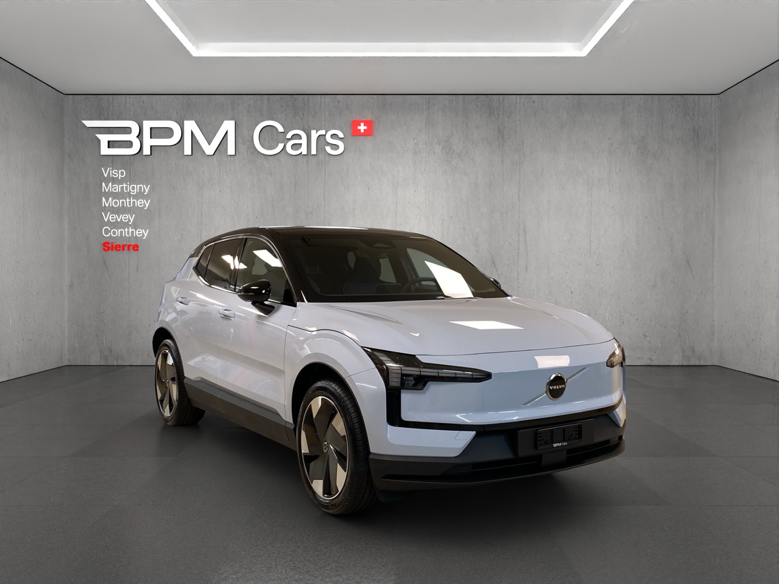 VOLVO EX30 P8 69 kWh AWD Ultra-image-4