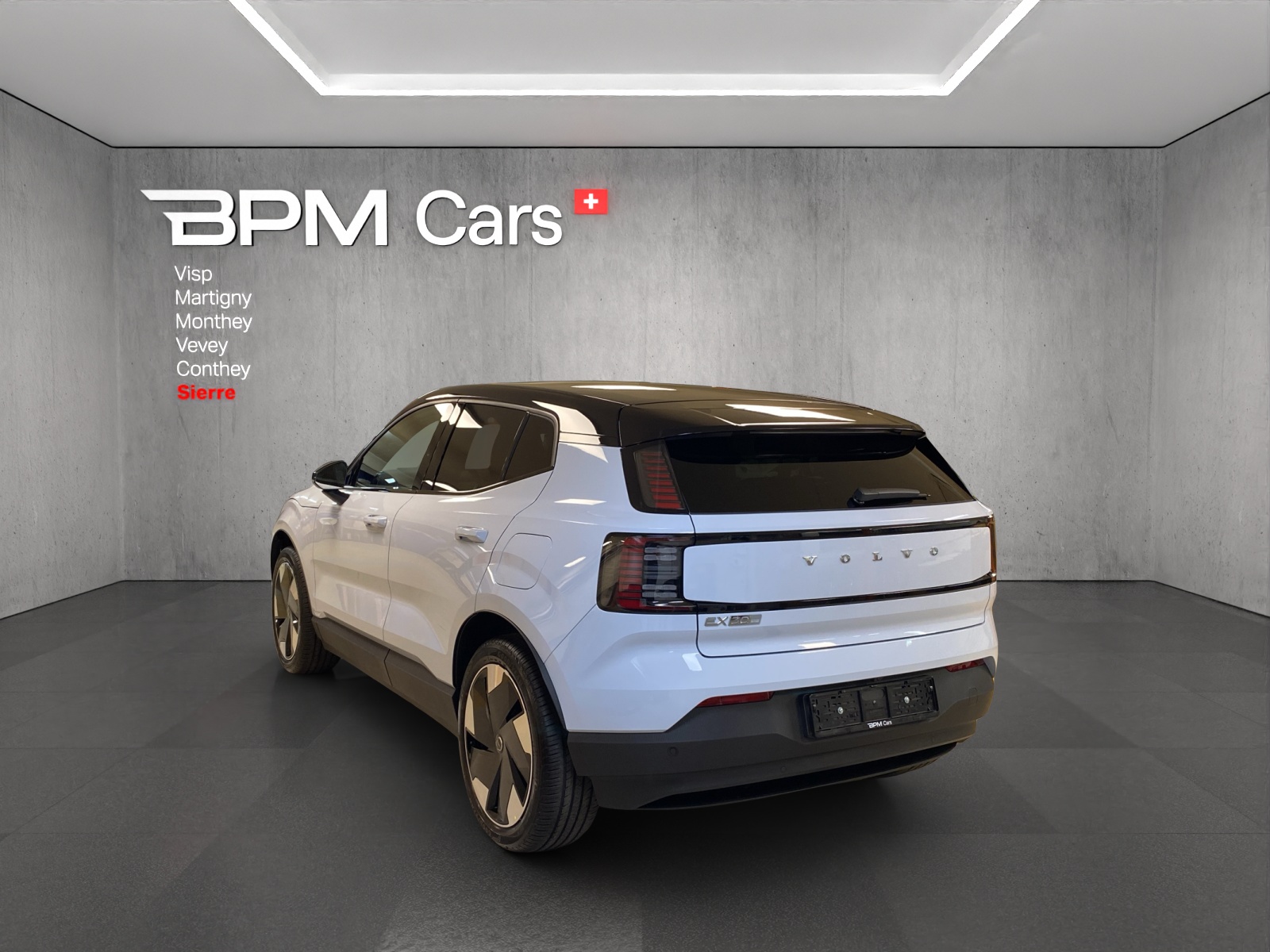 VOLVO EX30 P8 69 kWh AWD Ultra-showroom-element-1