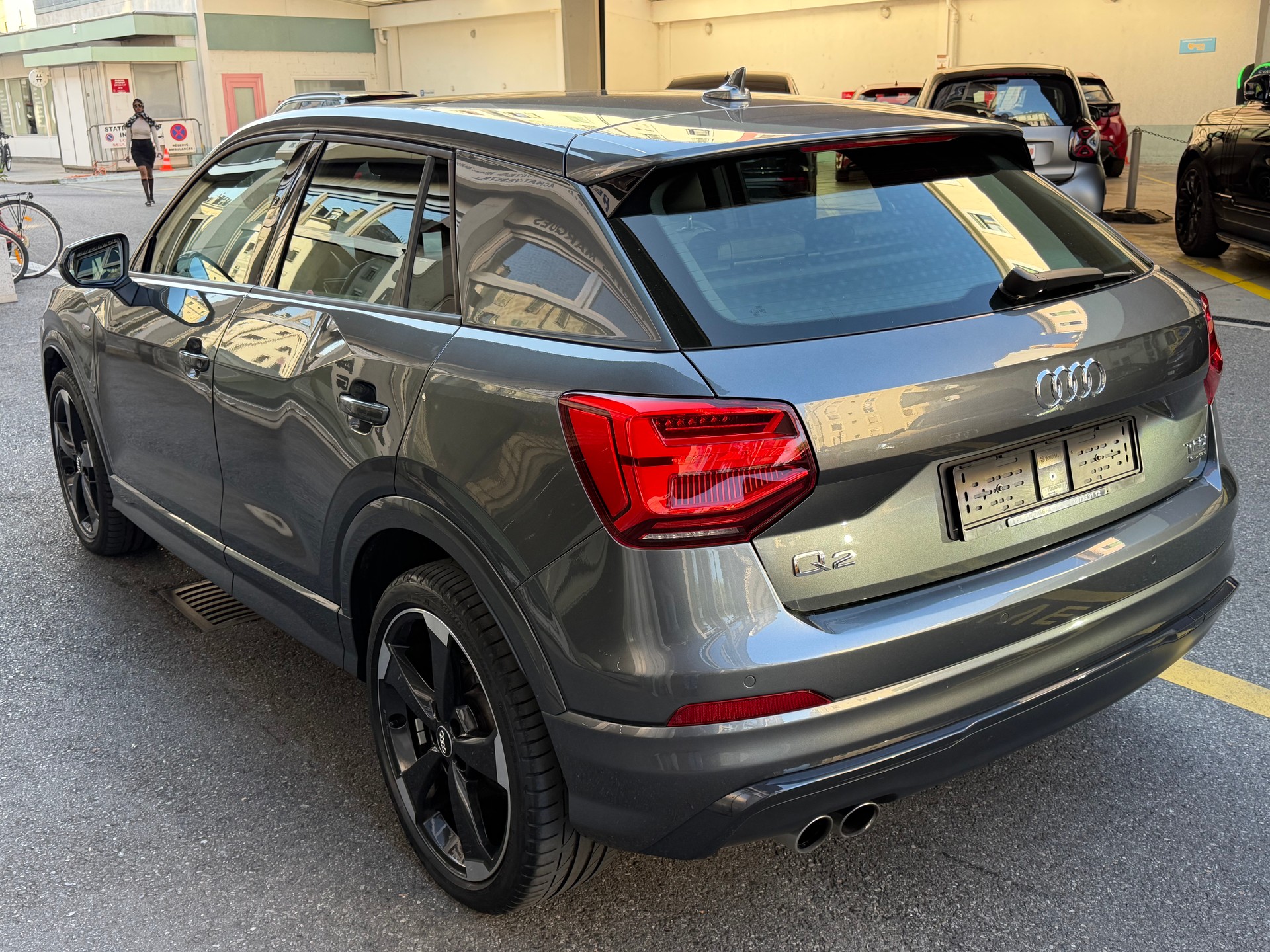 AUDI Q2 2.0 TFSI quattro S-tronic-image-3