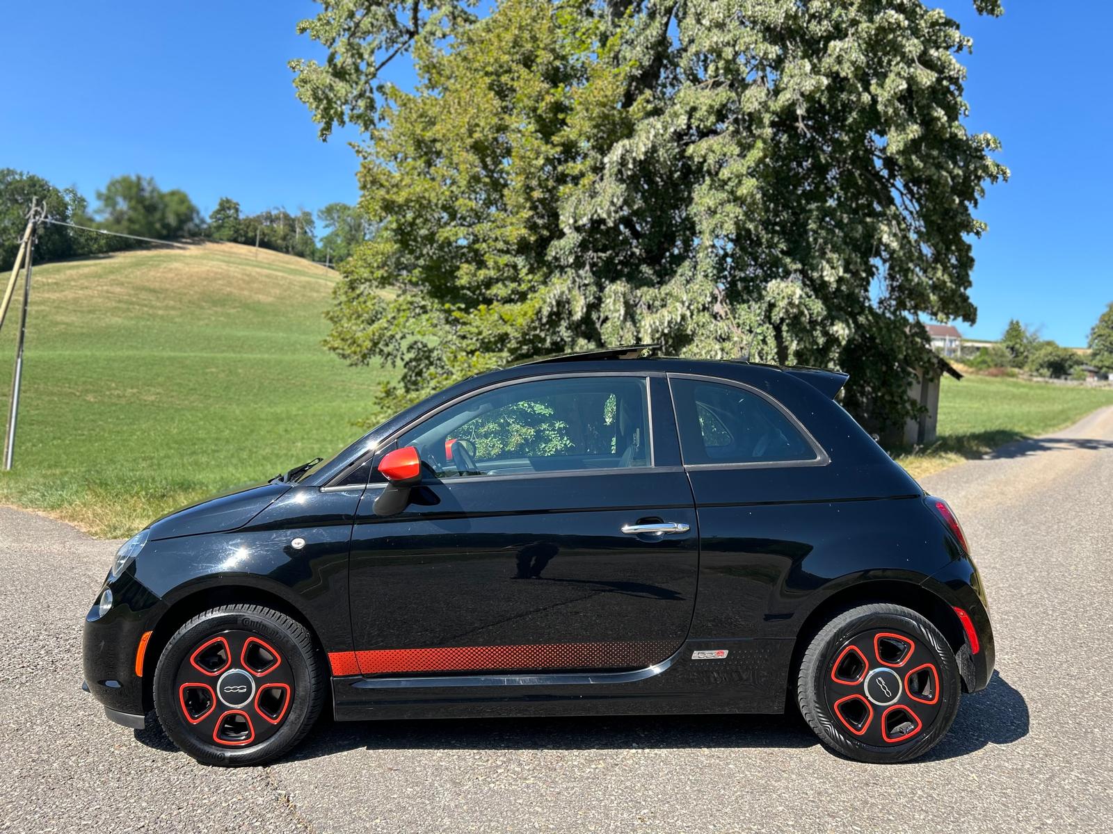FIAT 500E-showroom-element-1