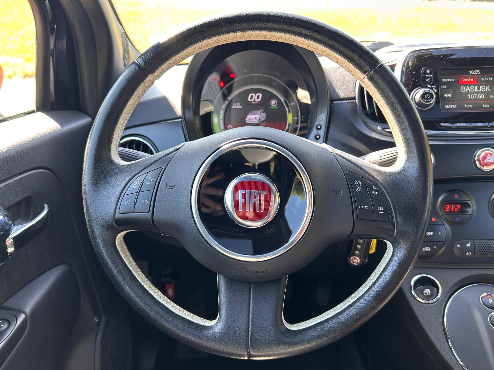 FIAT 500E-image-18