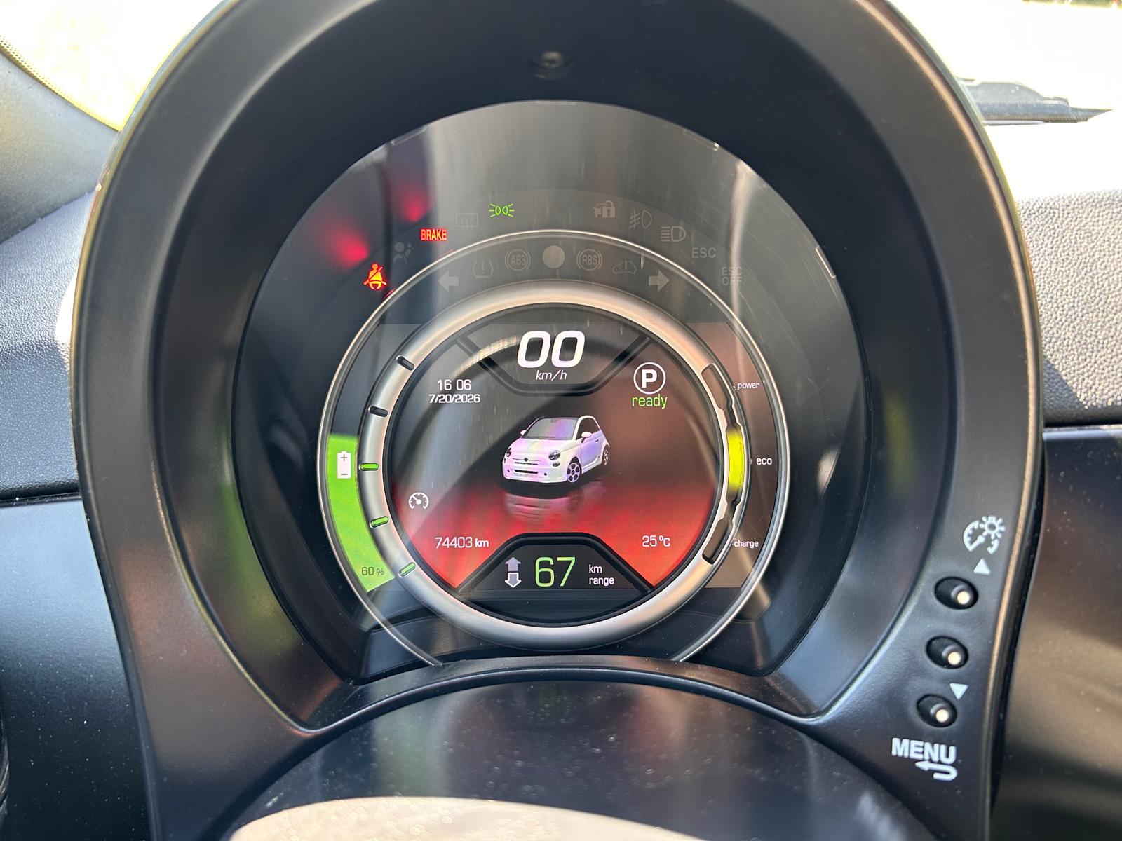 FIAT 500E-image-19