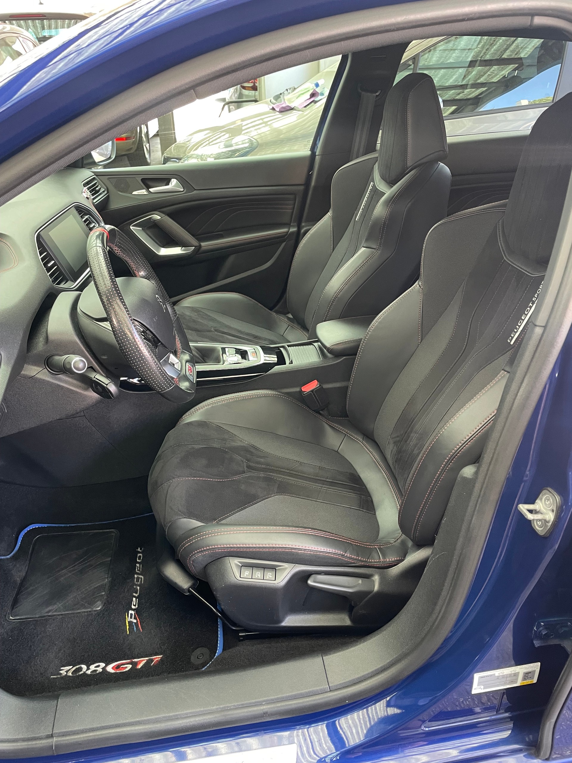 PEUGEOT 308 1.6 GTi-image-7