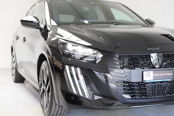 PEUGEOT 208 1.2 PureTech GT-image-1