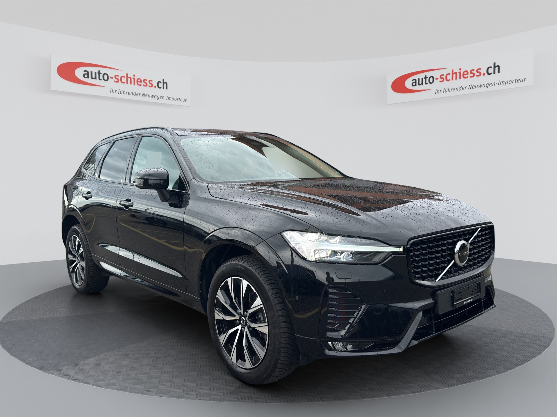 VOLVO XC60 B4 Diesel Mild Hybrid AWD Plus Dark Geartronic
