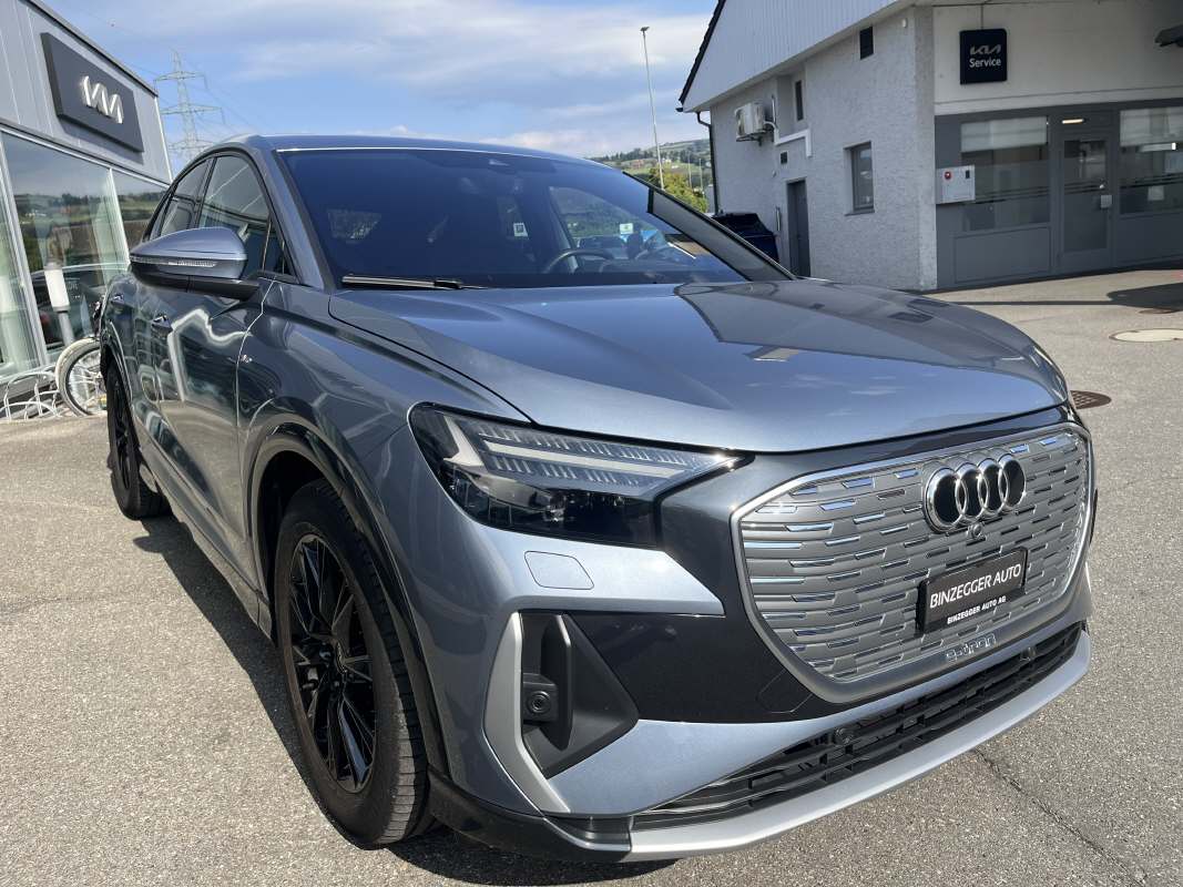 AUDI Q4 e-tron Sportback 50 quattro S-Line-image-3