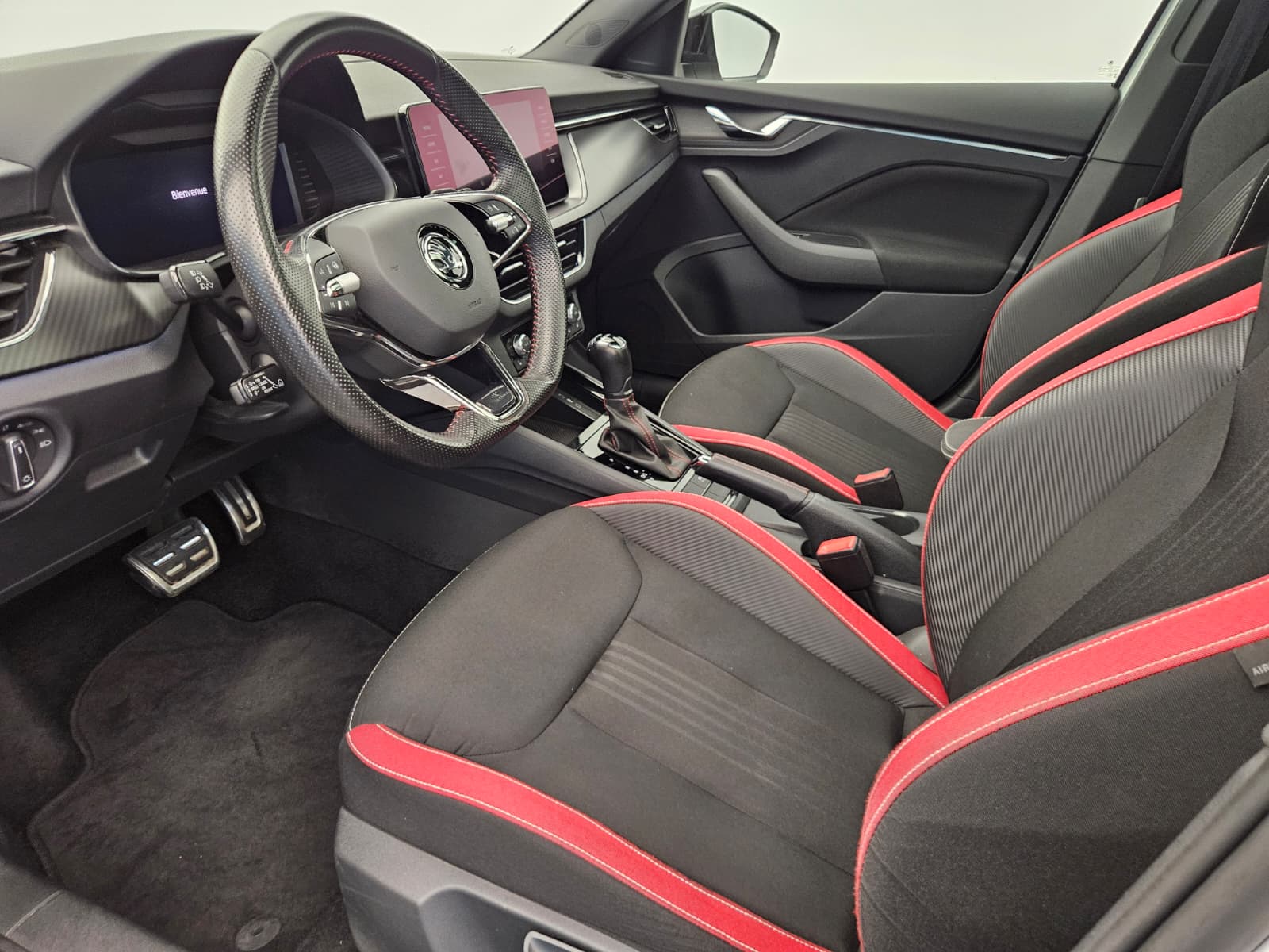 SKODA Kamiq 1.5 TSI ACT Monte Carlo DSG-image-10