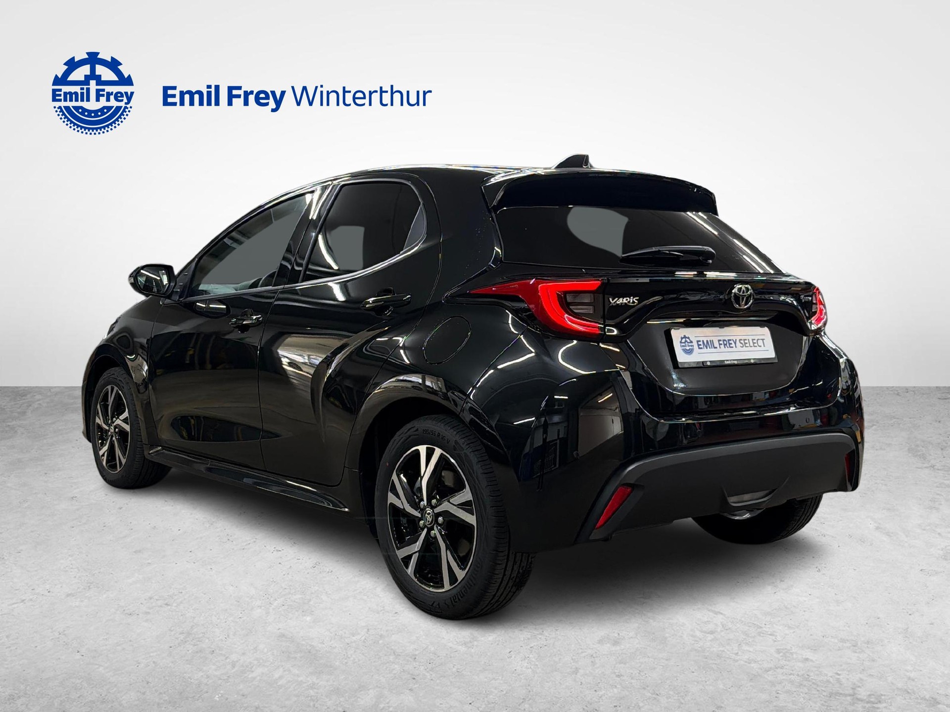 TOYOTA Yaris 1.5 VVT-i HSD Trend-image-2
