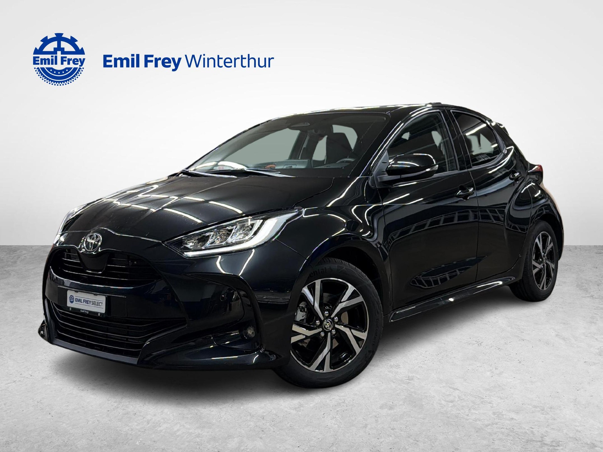 TOYOTA Yaris 1.5 VVT-i HSD Trend-image-0