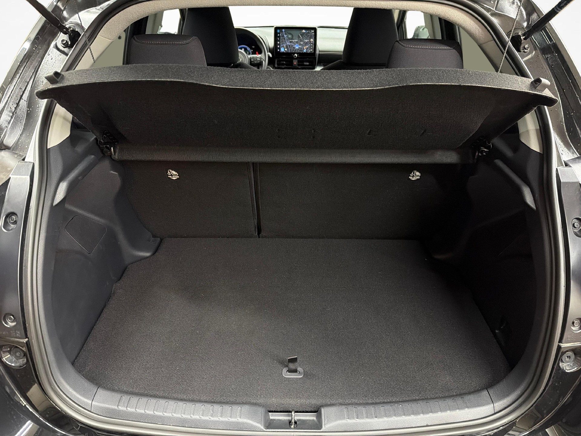 TOYOTA Yaris 1.5 VVT-i HSD Trend-image-11