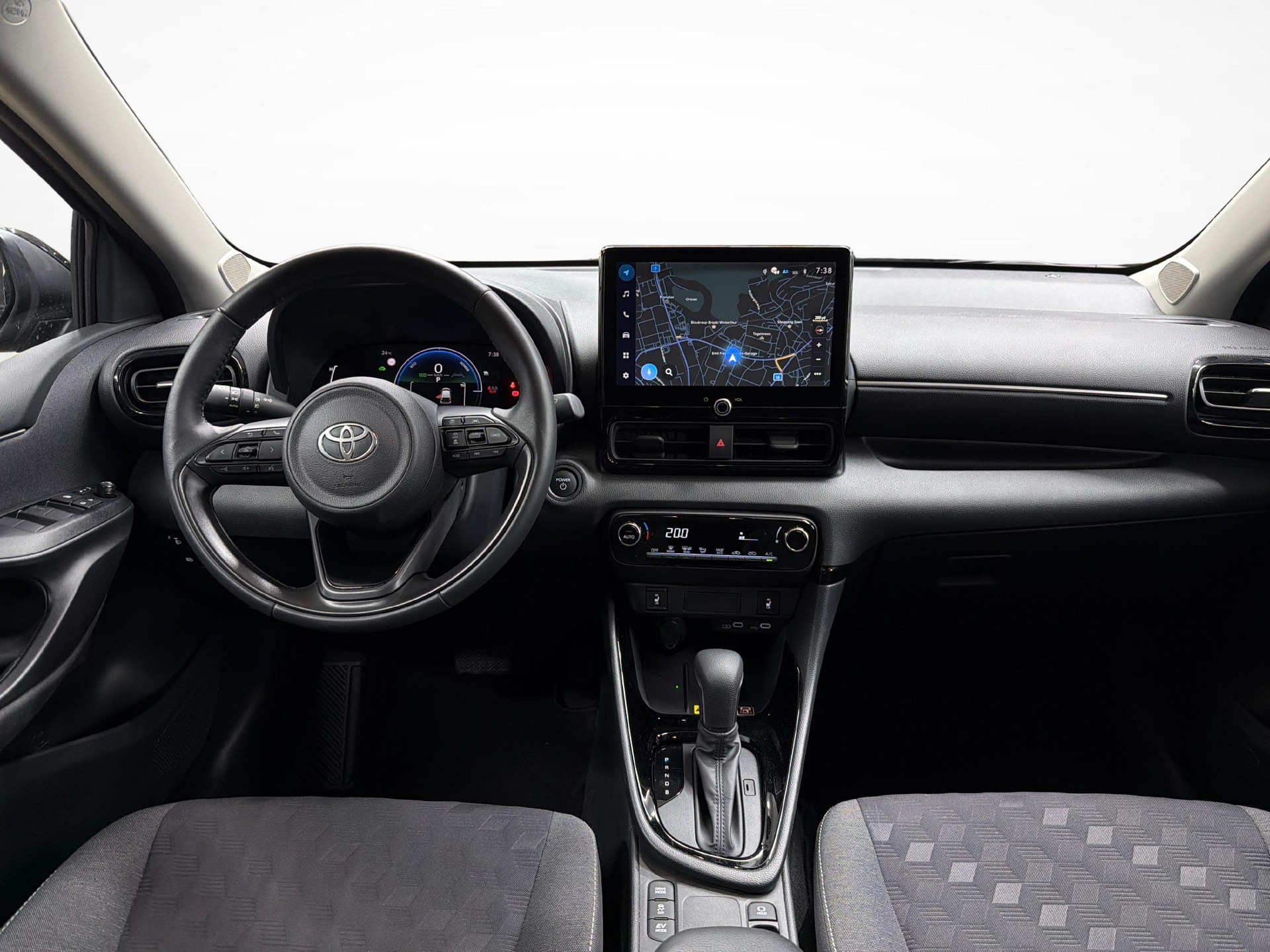 TOYOTA Yaris 1.5 VVT-i HSD Trend-image-8