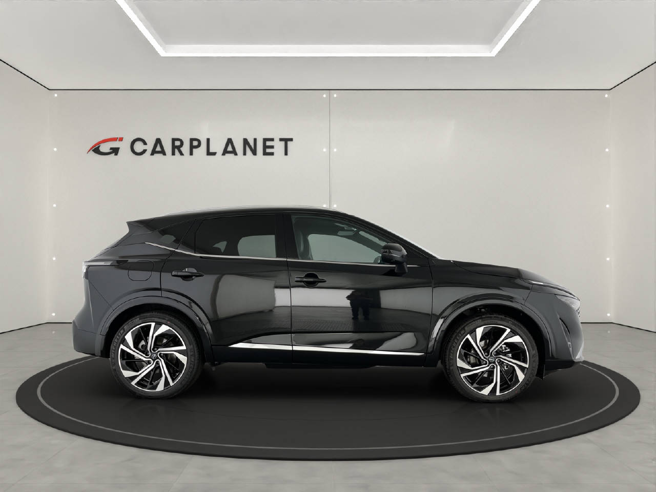 NISSAN Qashqai 1.3 DIG-T Tekna+ 4x4-image-4