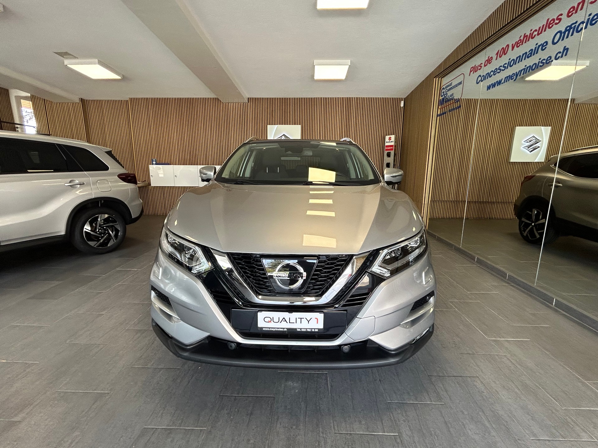 NISSAN Qashqai 1.2 DIG-T Tekna-image-2