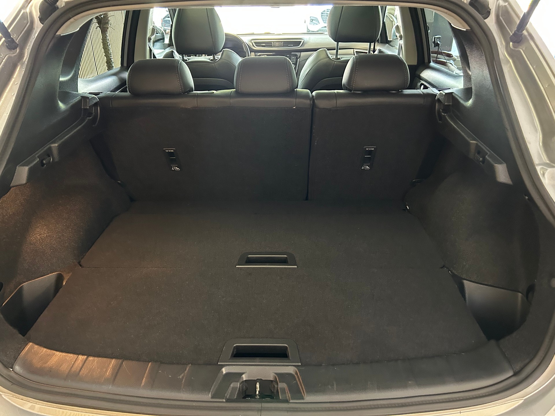 NISSAN Qashqai 1.2 DIG-T Tekna-image-17