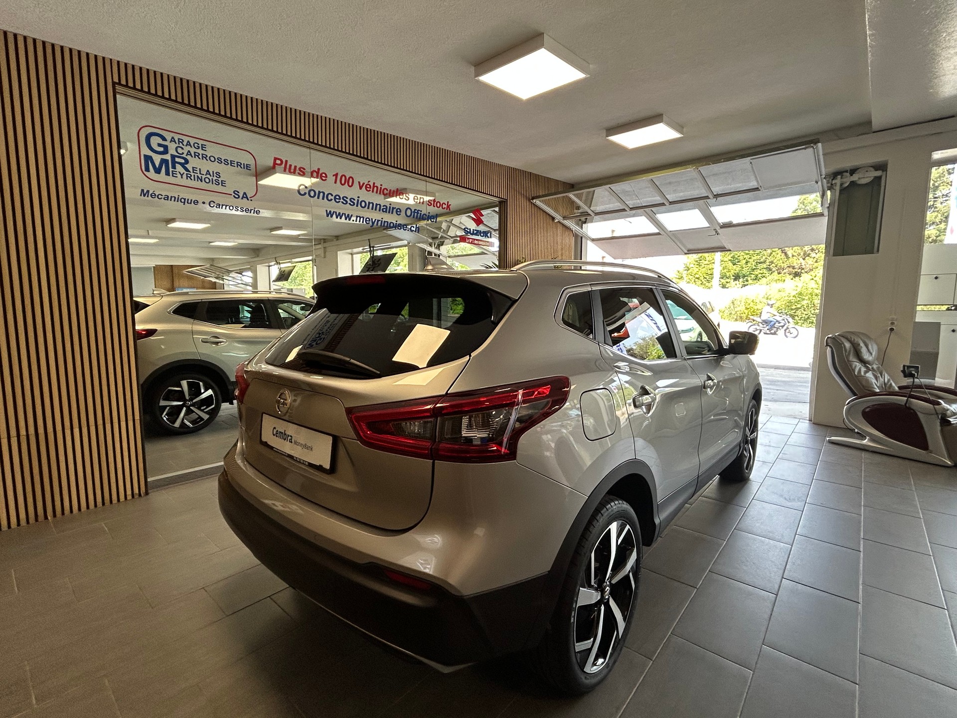 NISSAN Qashqai 1.2 DIG-T Tekna-image-6