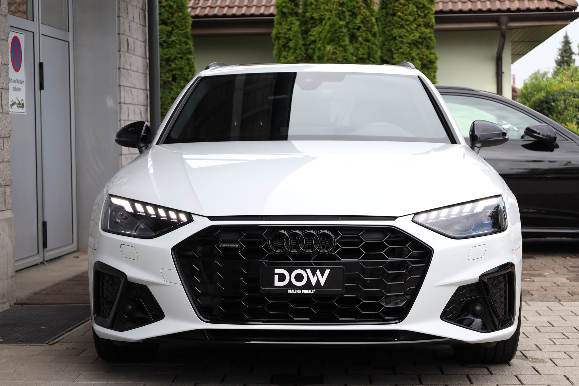 AUDI A4 Avant 40 TDI S line quattro S-tronic-image-5