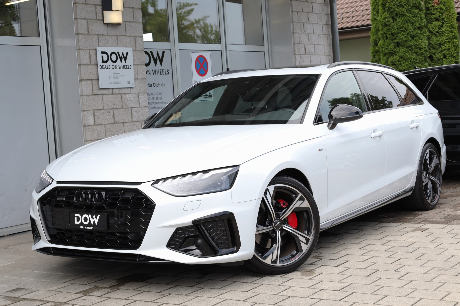 AUDI A4 Avant 40 TDI S line quattro S-tronic-image-0