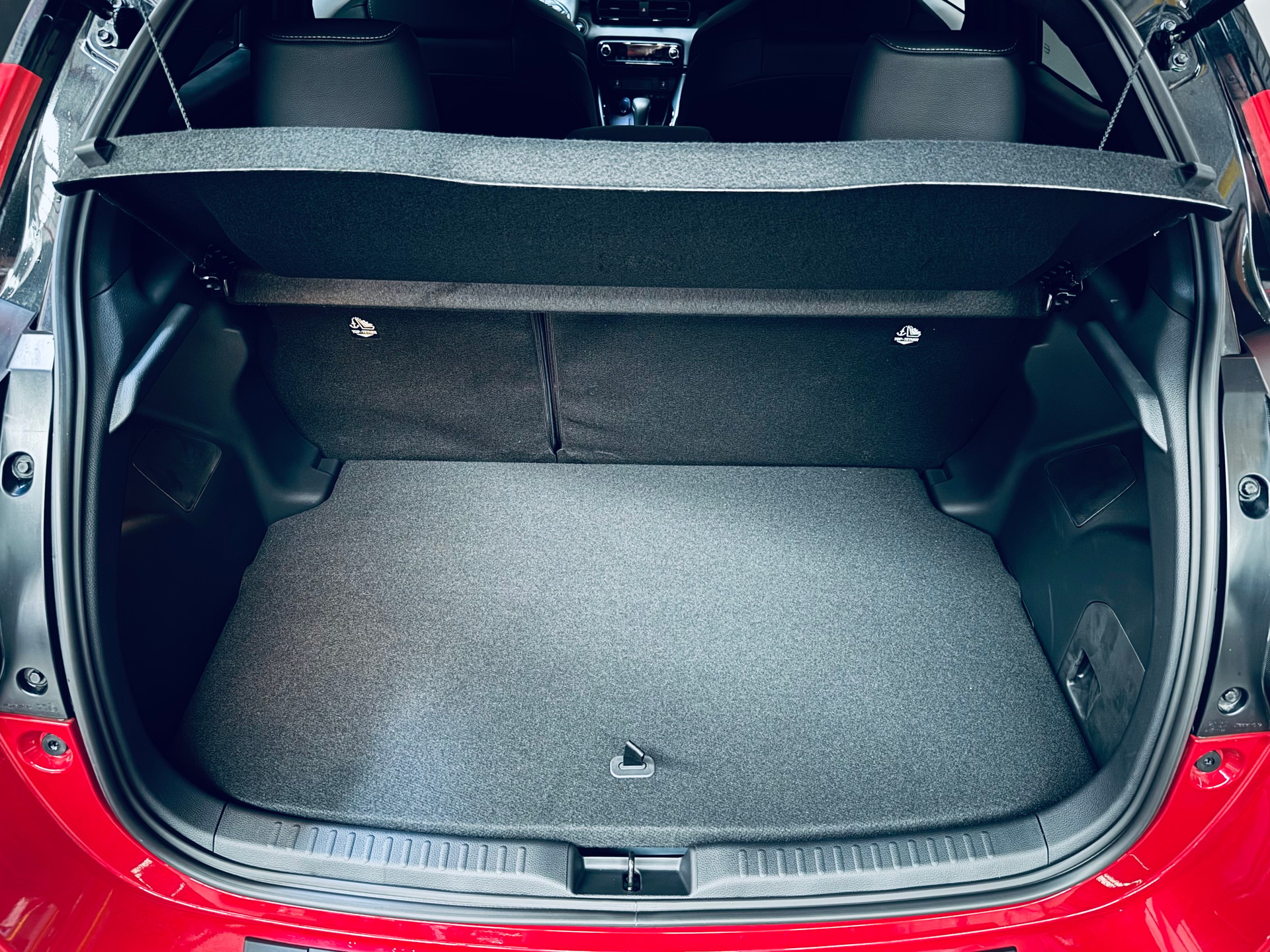 TOYOTA Yaris 1.5 Premium e-CVT-image-9