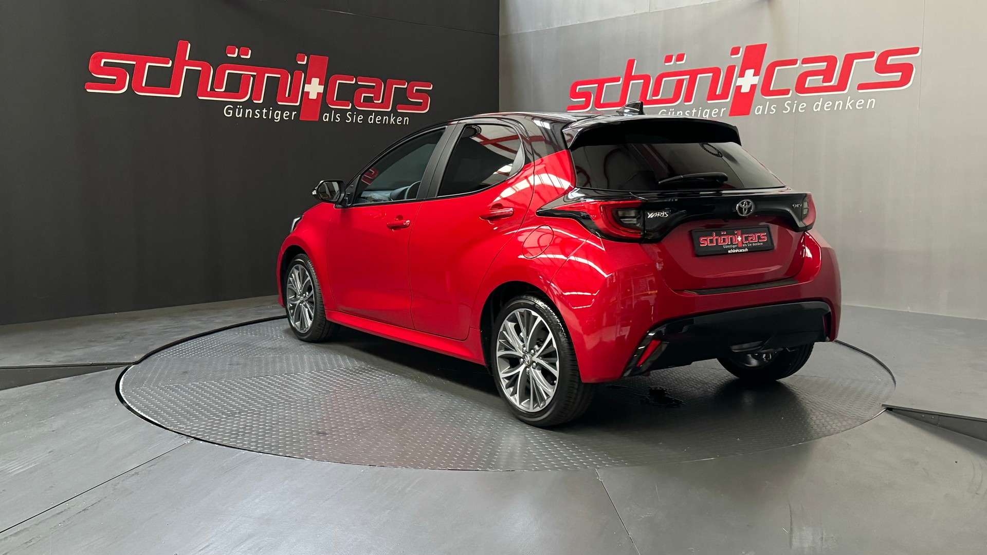 TOYOTA Yaris 1.5 Premium e-CVT-image-2