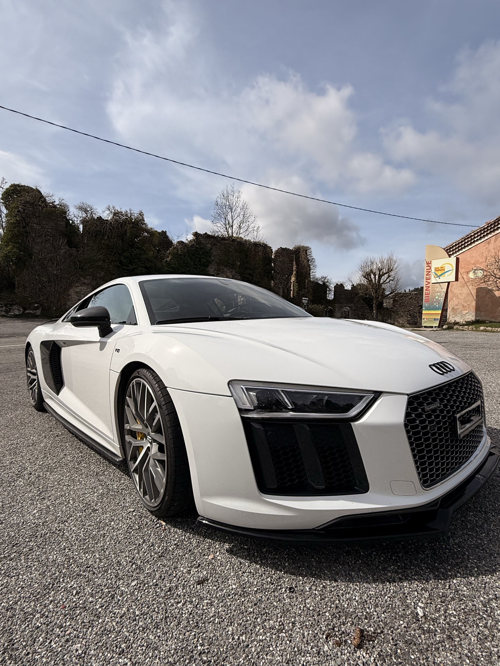 AUDI 5.2 FSI V10 plus quattro S-Tronic-image-5