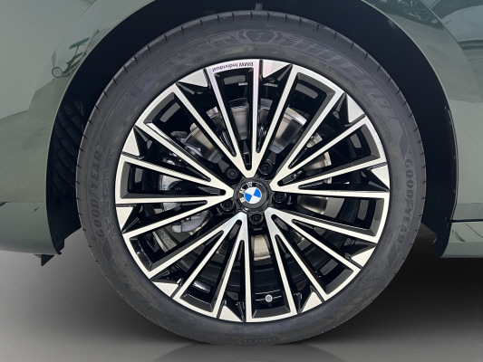 BMW 223i Act. T. xDr. M Sport-image-7