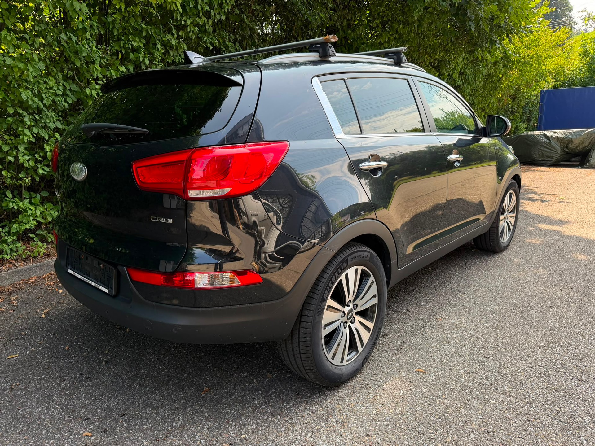 KIA Sportage 2.0 CRDi Style 4WD Automatic-image-5
