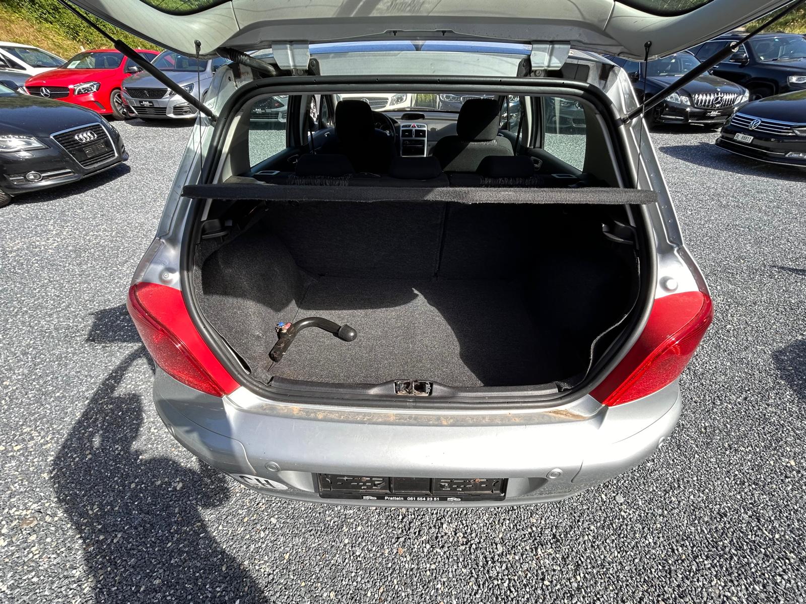 PEUGEOT 307 2.0 16V XS-image-4