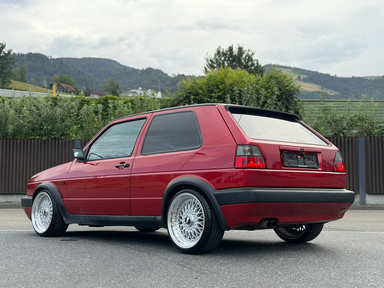 VW Golf 1800 GTI G60 Red&Black Edition-image-5
