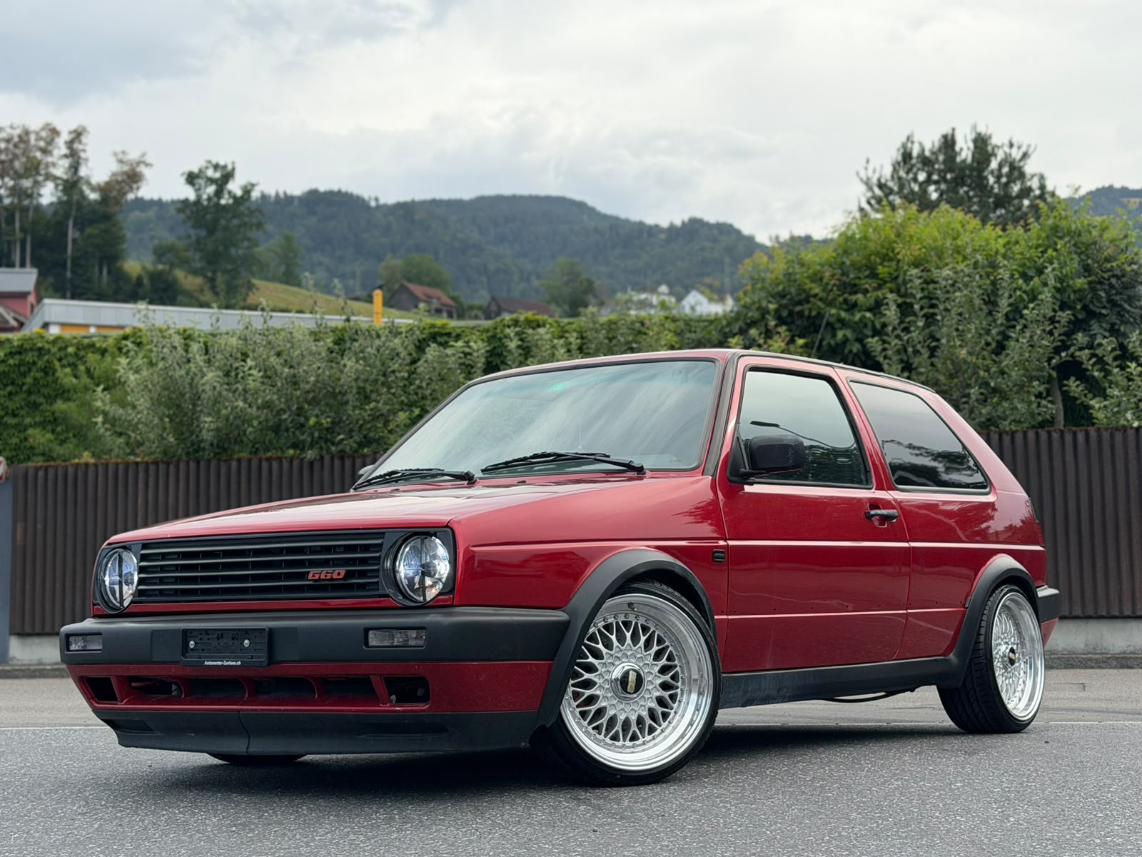 VW Golf 1800 GTI G60 Red&Black Edition-image-0