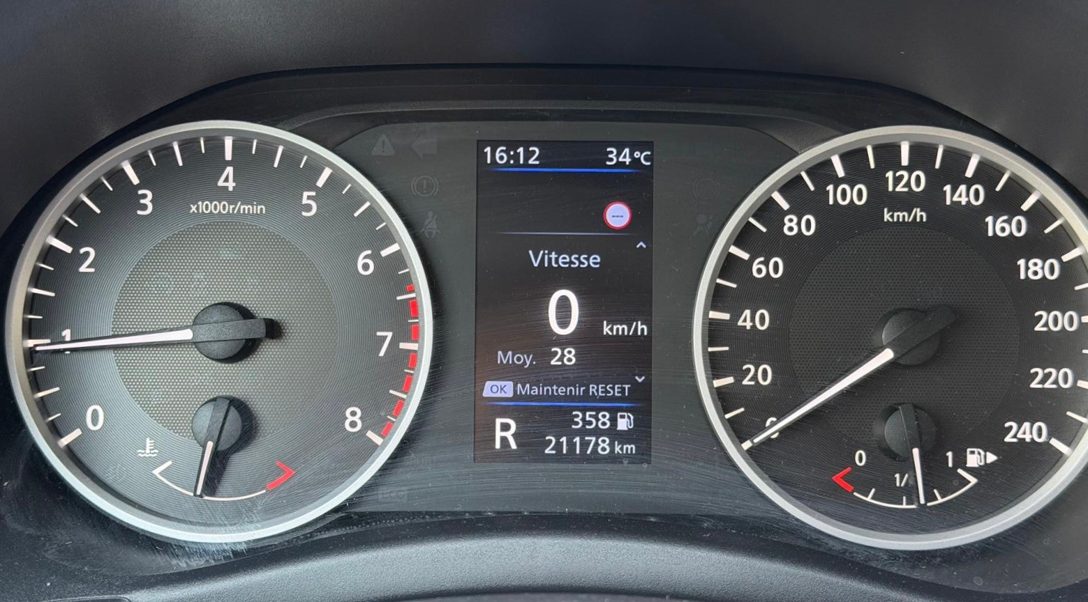 NISSAN Juke 1.0 DIG-T tekna DCT-image-9
