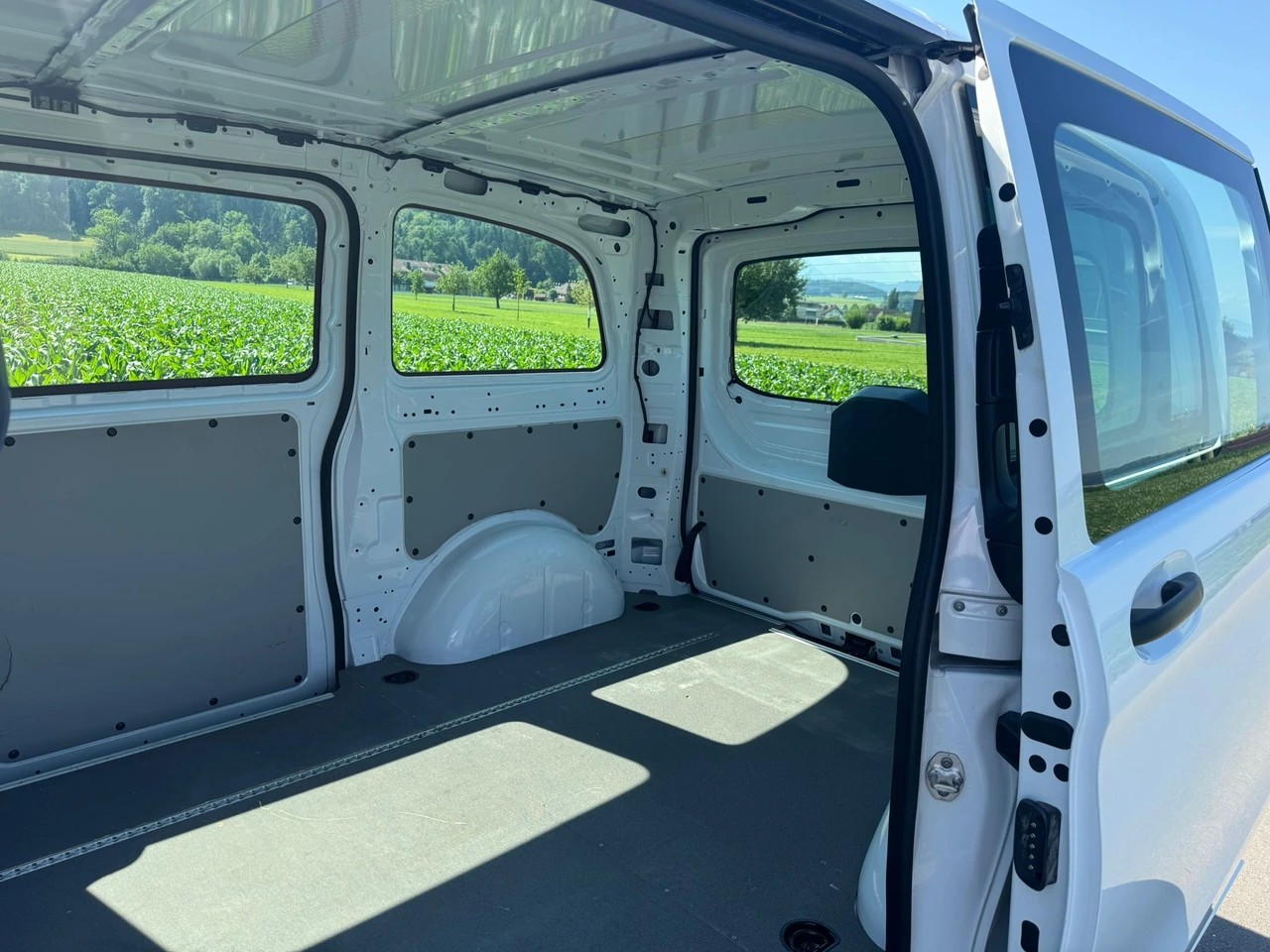 MERCEDES-BENZ Vito 114 CDI 9G-Tronic 4x4 mit Anhängerkupplung-image-8