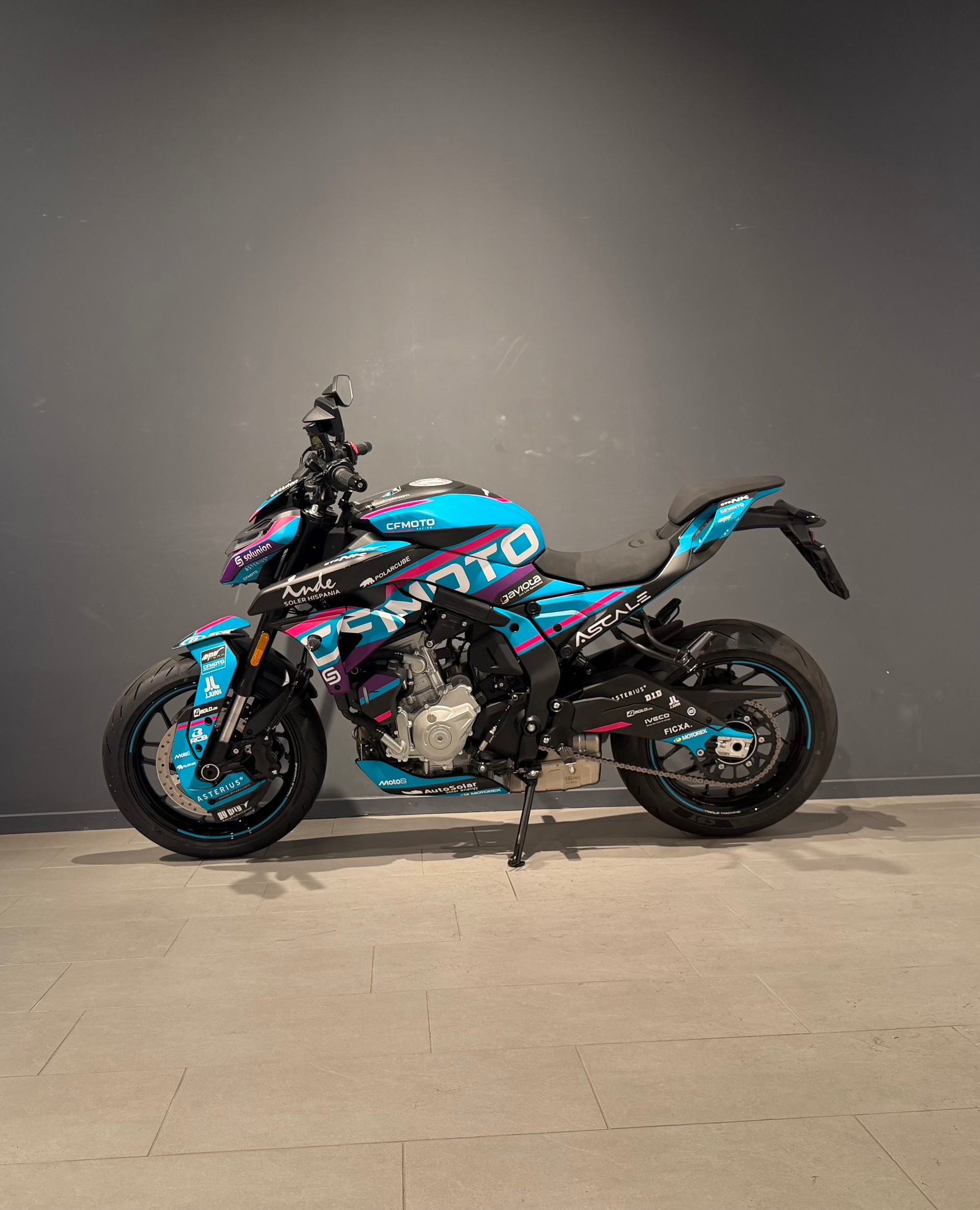 CF MOTO 675 NK 35KW-showroom-element-3