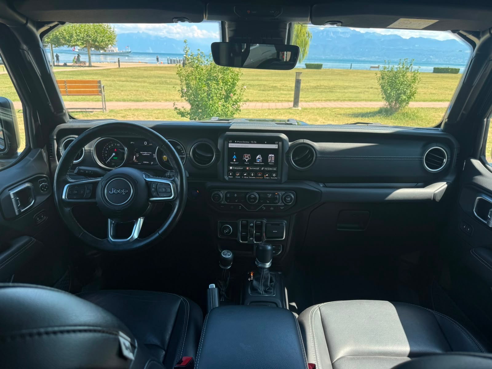 JEEP 2.0 Turbo Sahara Unlimited 4xe-image-4