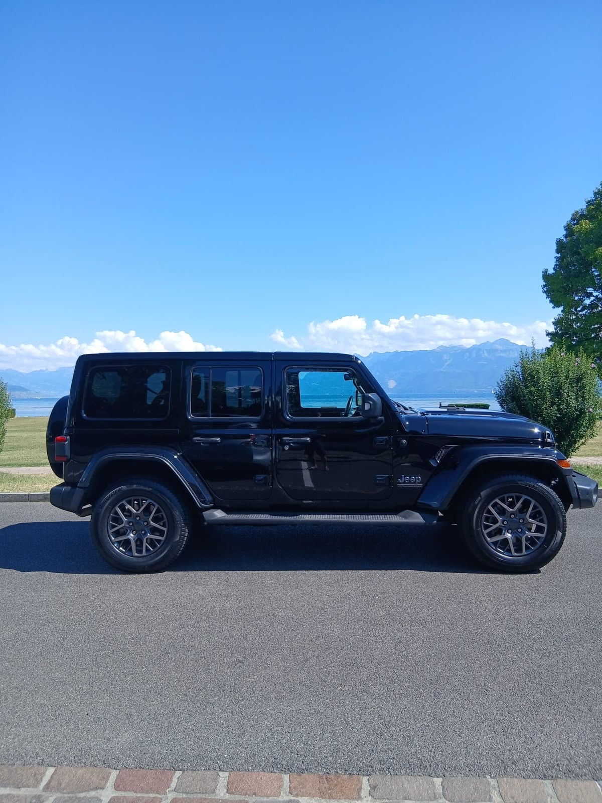 JEEP 2.0 Turbo Sahara Unlimited 4xe-image-0