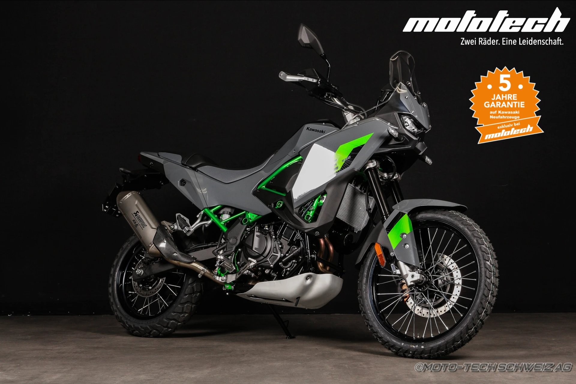 KAWASAKI KLE 500 SE MY26 AKRAPOVIC