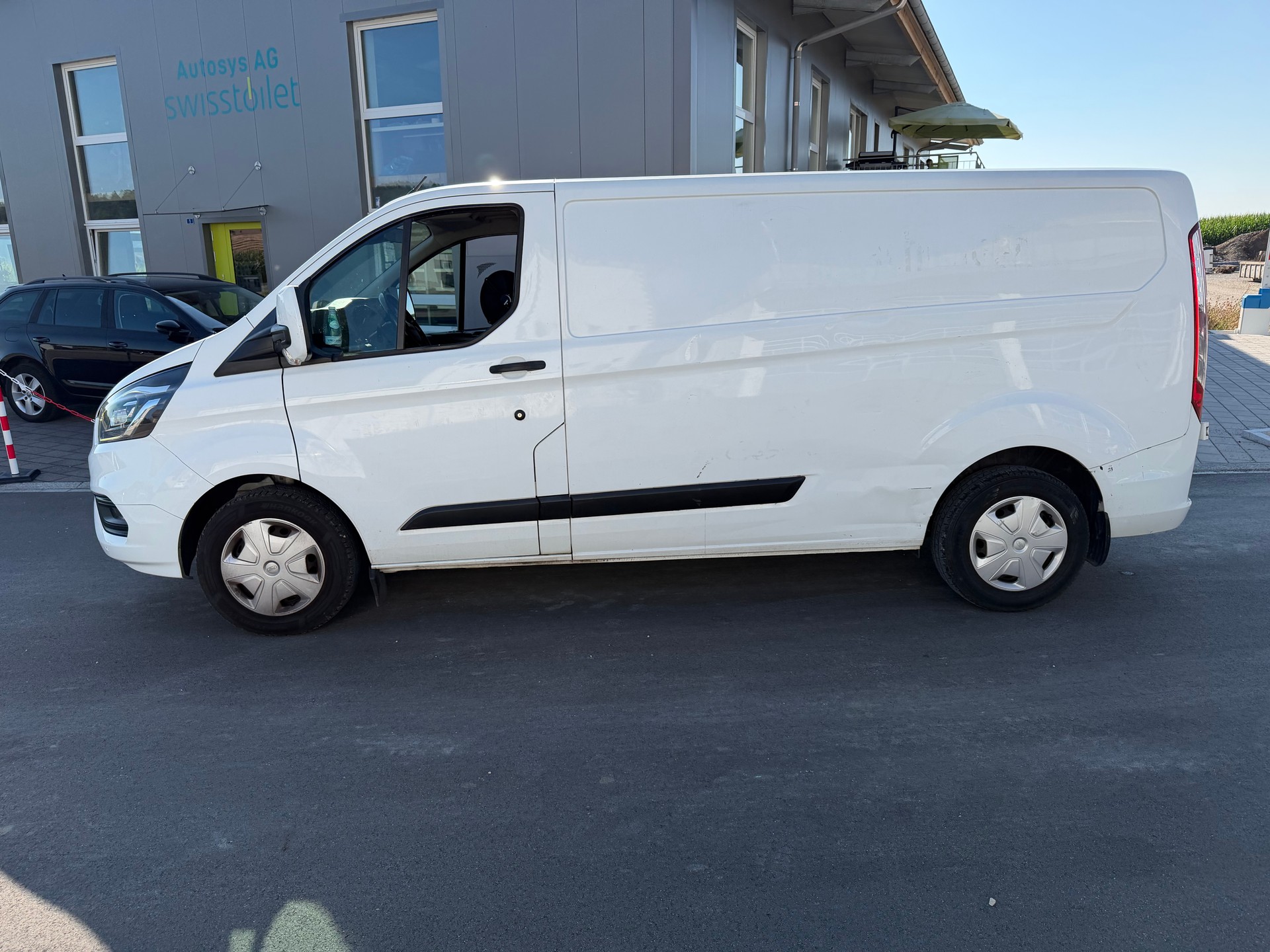 FORD Transit Custom Van 320 L2H1 Limited A-image-1