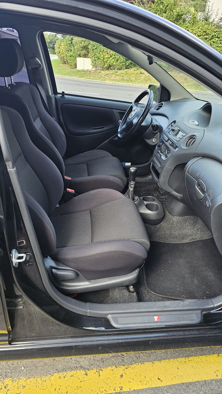 TOYOTA Yaris 1.5 TS-image-6