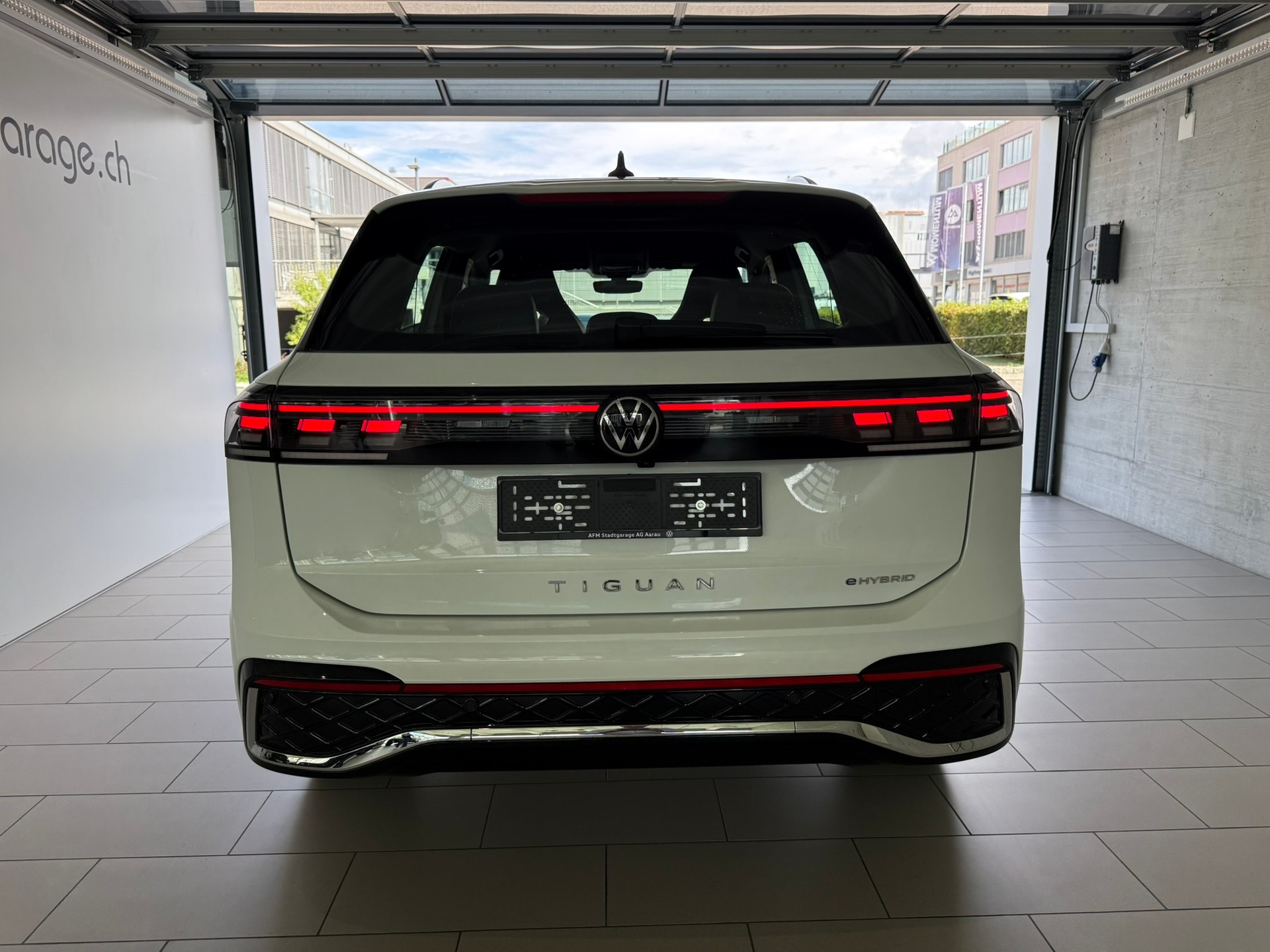 VW Tiguan 1.5 TSI evo2 eHybrid R-Line DSG-image-4