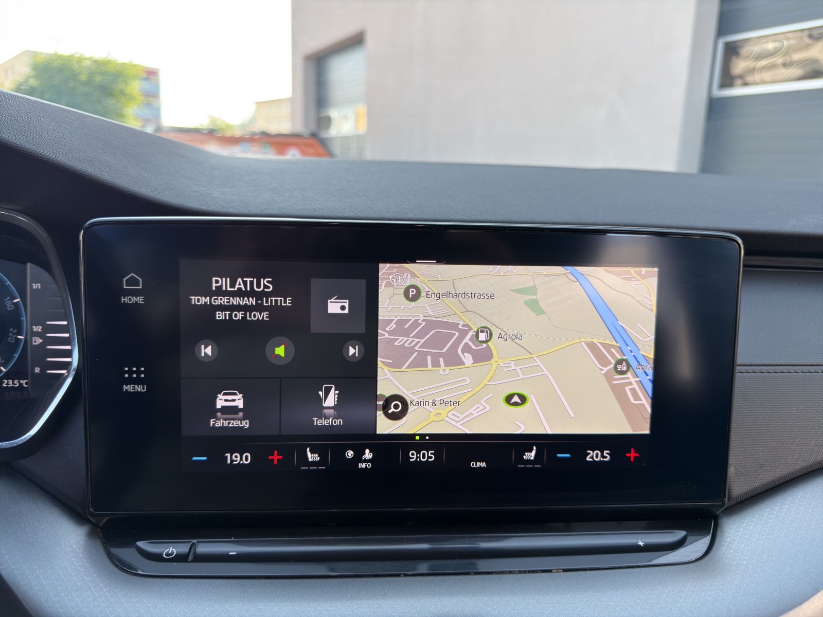 SKODA Octavia Combi 2.0 TDI DSG Ambition 4x4-image-14