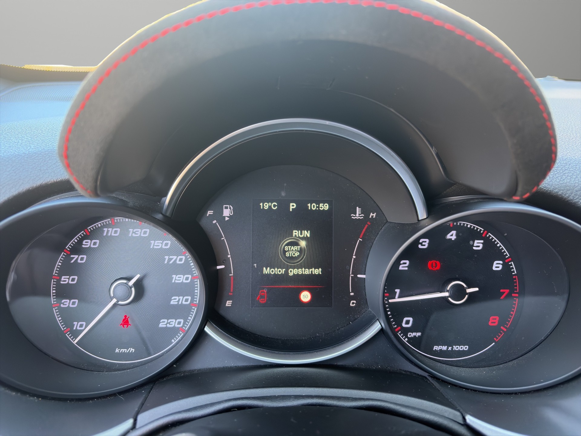 FIAT 500 X 1.3 GSE Sport-image-5