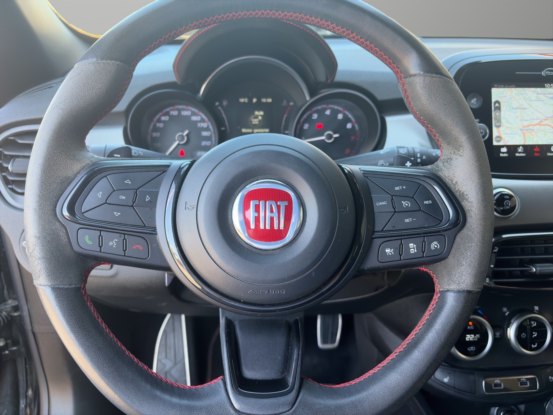 FIAT 500 X 1.3 GSE Sport-image-4