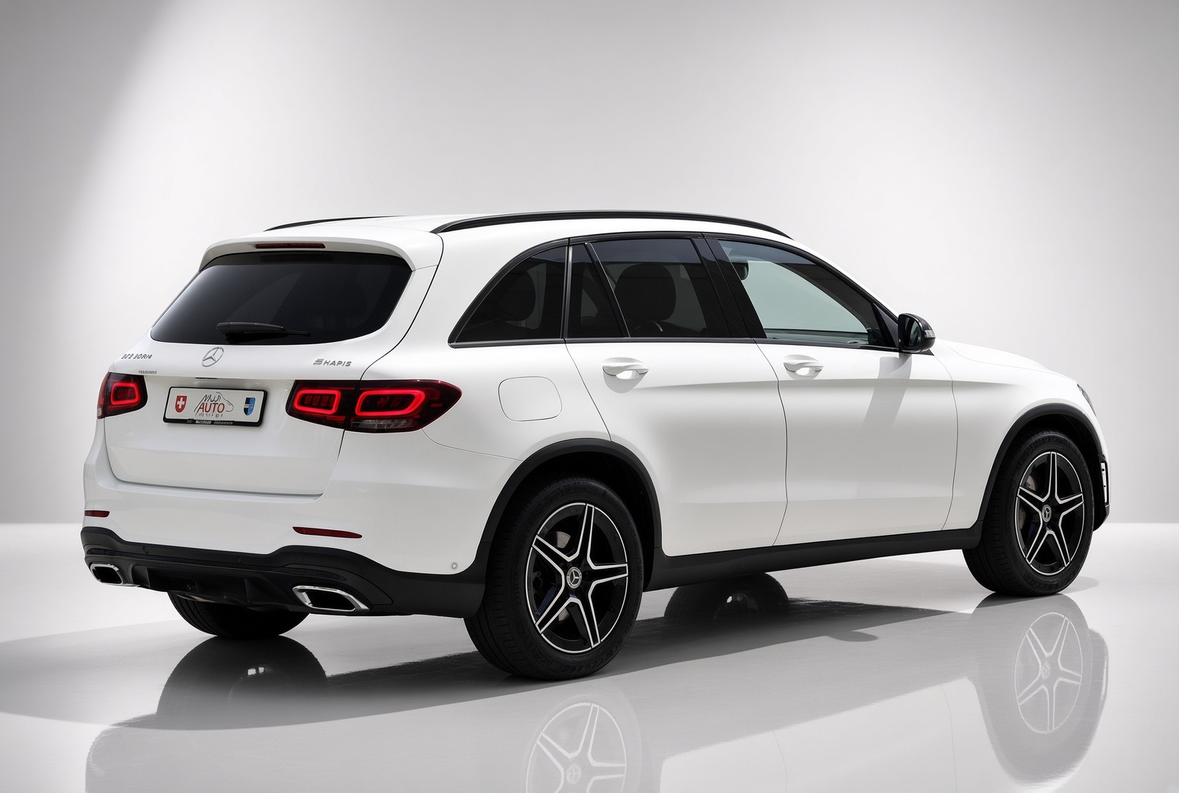 MERCEDES-BENZ GLC 300 d AMG Line 4Matic 9G-Tronic-image-4